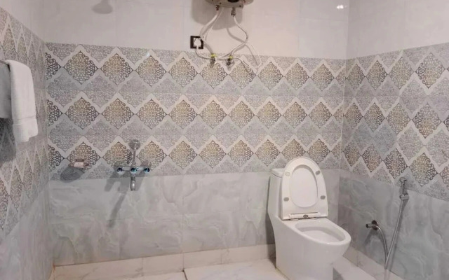 Friends Club Resort and Restaurant