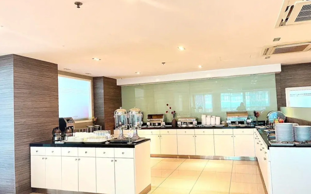 Crystal Suites Suvarnabhumi Airport