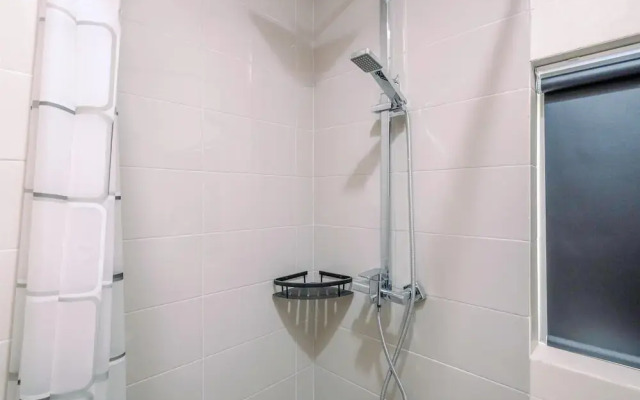 Luxury 2BR Apartment at Pejaten Park Residence with Bathtub