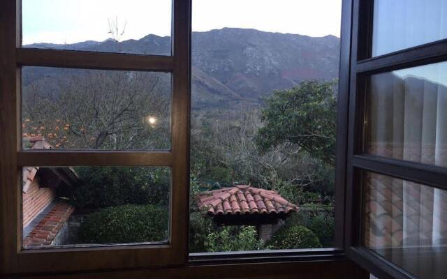 Apartamentos Rurales L'Arquera