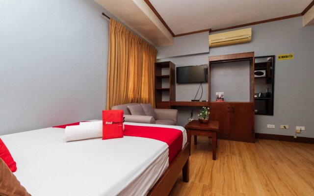 Isabelle Royale Hotel by RedDoorz
