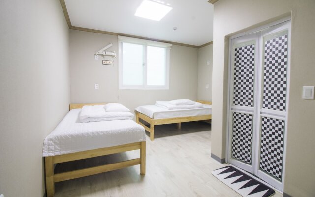Hwarang Hostel