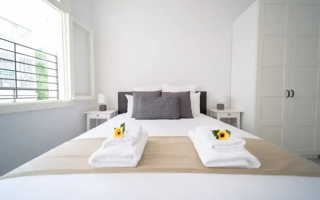 YalaRent Boutique apartments in Jaffa's flea market - Families only