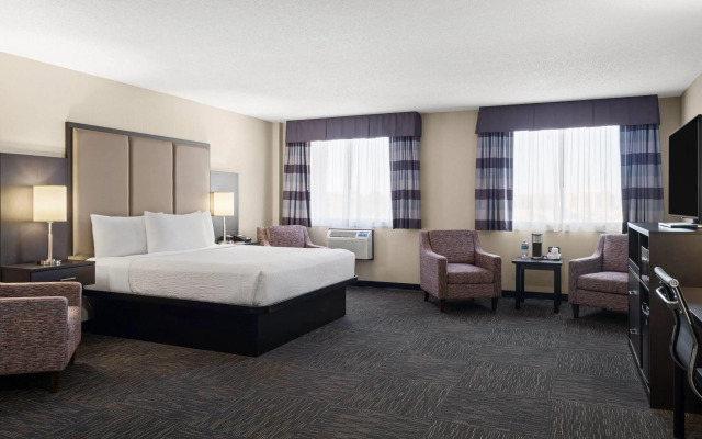 Ramada by Wyndham Saskatoon