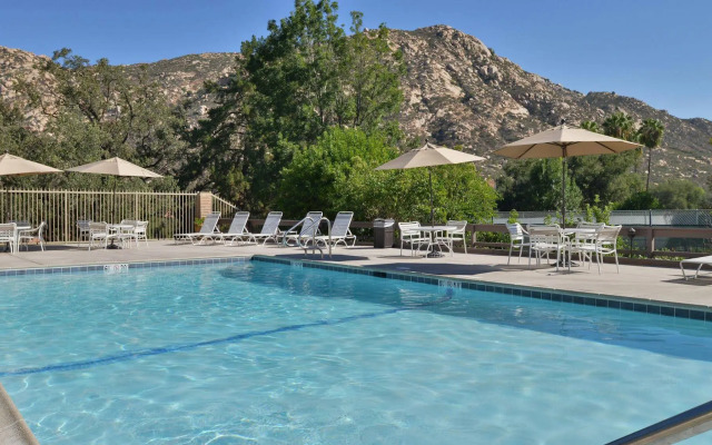 Riviera Oaks Resort