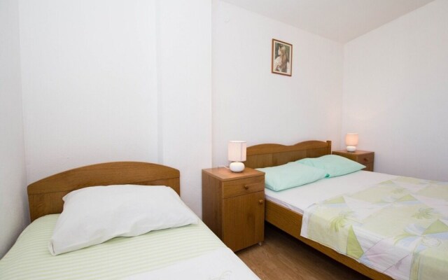 David - 20m From the Beach With Parking - A1