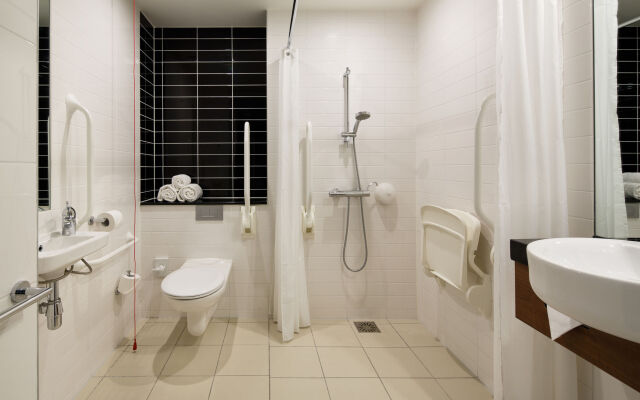 Holiday Inn Express Rotterdam - Central Station by IHG