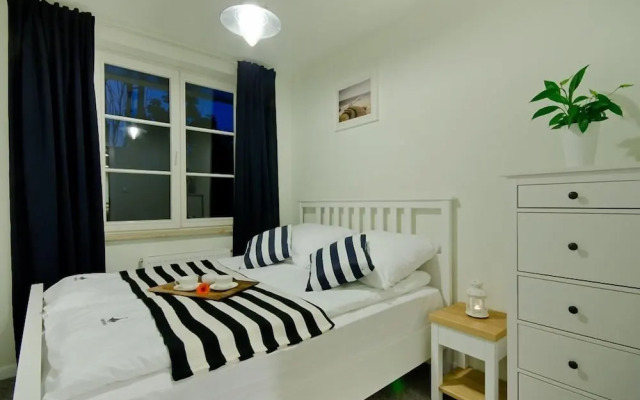 Imperial Apartments - Valor
