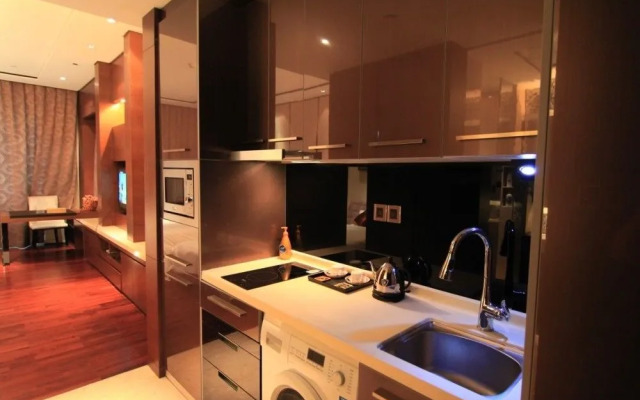 Yicheng Apartment Central Plaza