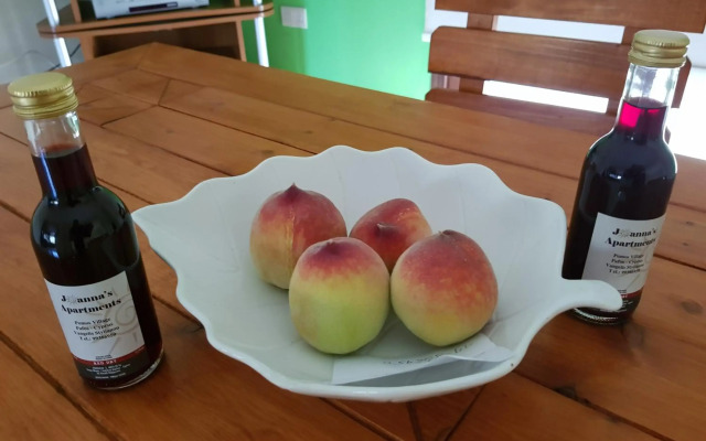 JOANNA SUNSET APTS Pomos