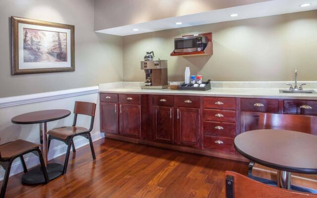 SureStay by Best Western Huntsville University Area