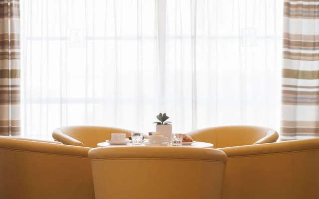 Rooms by Alexandra Hotel