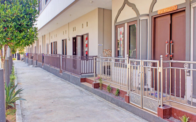 OYO 3394 Apm Residence Syariah