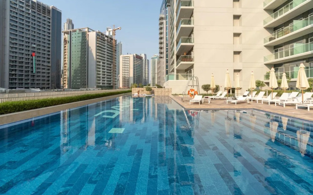 Elegant 1BR Apt Near Down Town