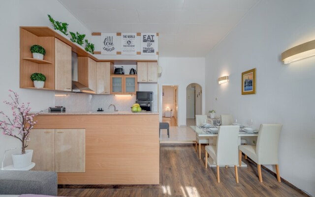 Apartments Riva Lucija by Litto