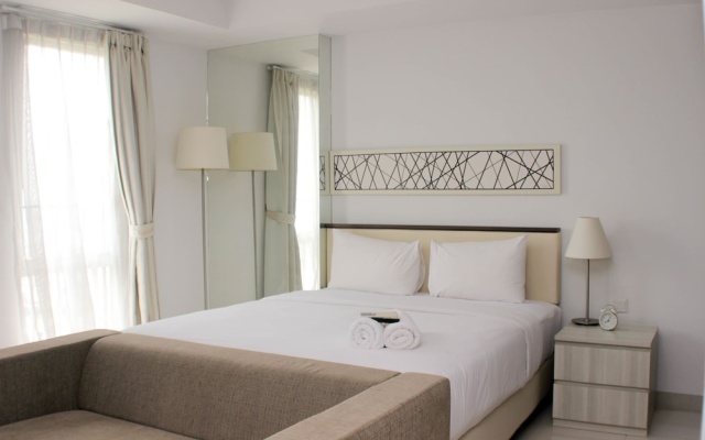 Comfort And Minimalist Studio At Azalea Suites Apartment – Guest Rooms – Cikarang