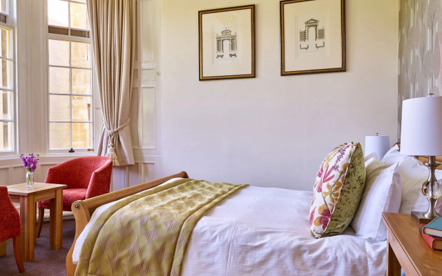 Dumbleton Hall Hotel