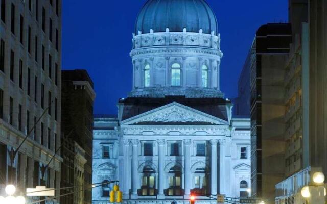 Embassy Suites by Hilton Indianapolis Downtown