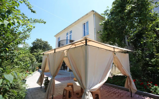 Talo's Guest House