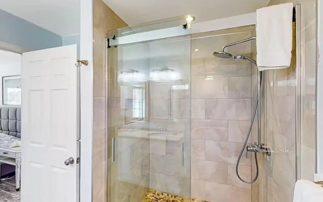 Captain Green's Seaside Retreat