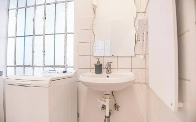 Cozy 1BR Apt Great for Long Stays