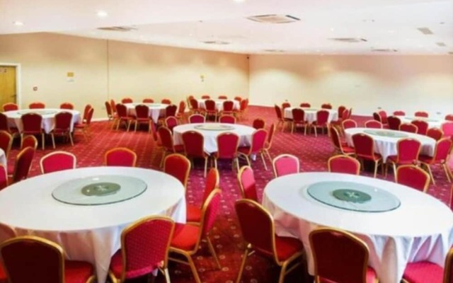 Luton Hotel