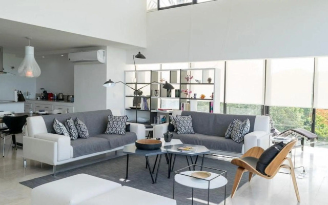 Siaan Betine 4br Deluxe PDC