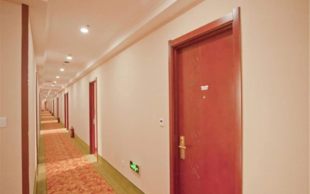 GreenTree Inn Liaoning Dalian Railway Station South Shengli Square Express Hotel