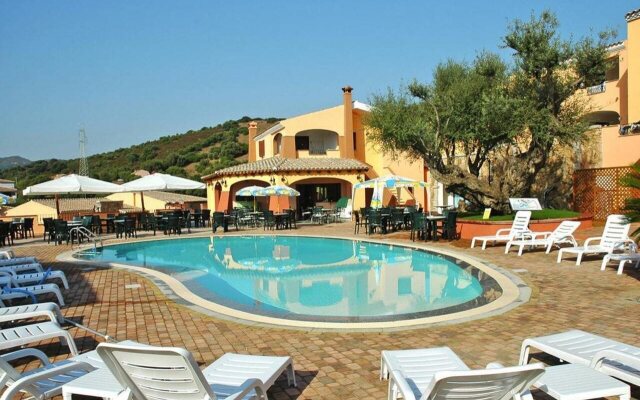 Albergo Residenziale Li Troni