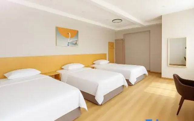 Yixuan Express Hotel (Fengdu Ghost Town)