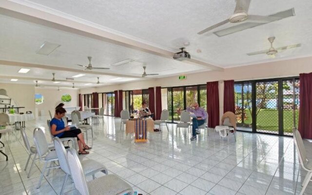 Hinchinbrook Marine Cove Resort