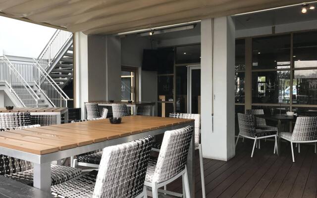 Mornington Hotel