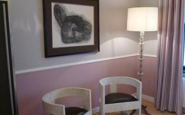 Bed And Breakfast Nowhere Else