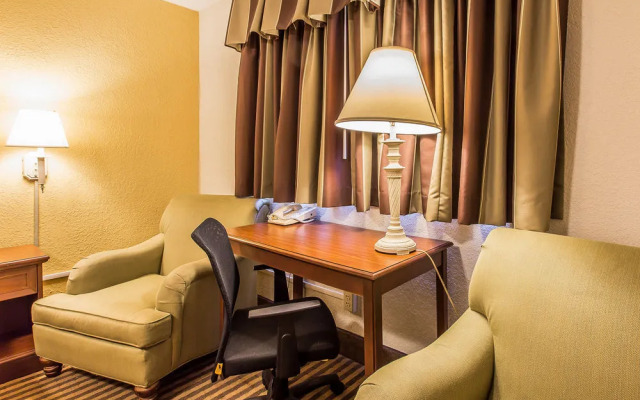 Quality Inn & Suites