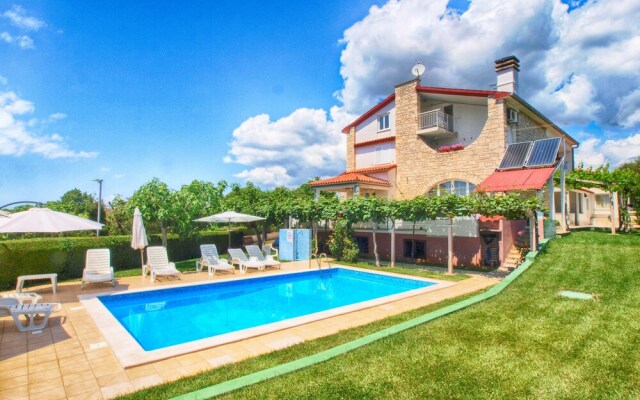 Apartment Neven 810
