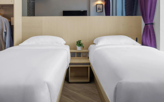 Starphire Hotel