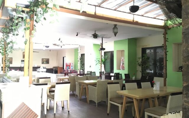 D'Bamboo Suites
