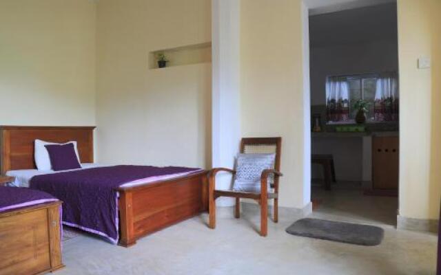 Holiday Stay Inn