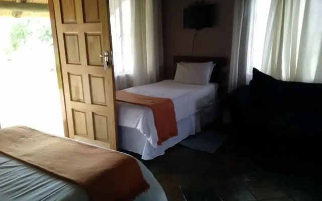Noma Nini Lodge And Restaurant