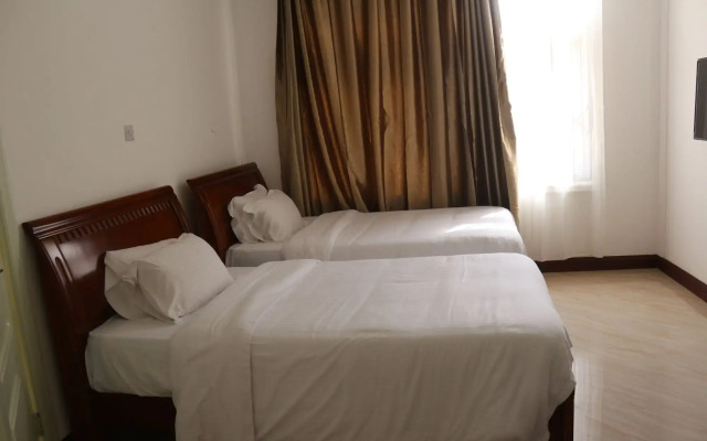 Kingsbridge Royale Hotel