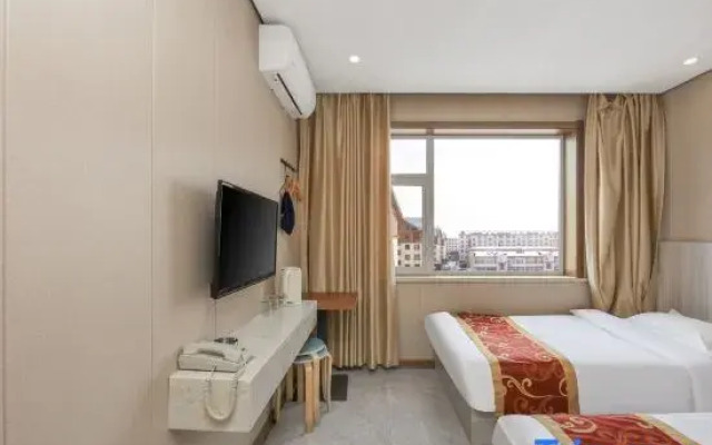 Yinhe Hotel (Changbaishan Shopping Center)