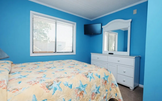 Pelican Landing 125 3 Bedroom Condo