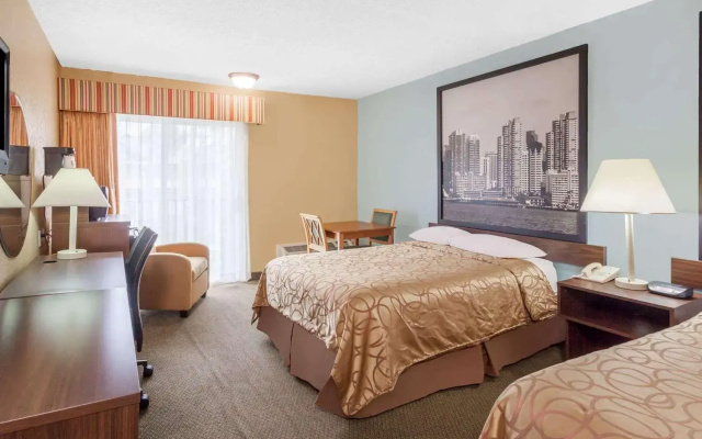 Super 8 Oceanside