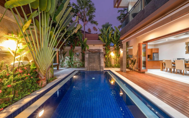 Villa Seacluded 1 - 3BR Villa in Central Seminyak - Large Pool