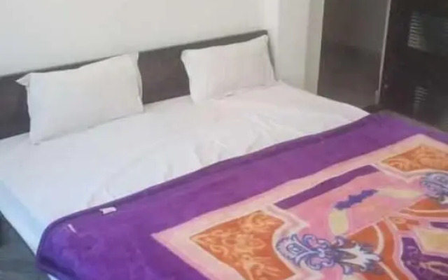 Priyanshu Residency & Kartik Inn Guest