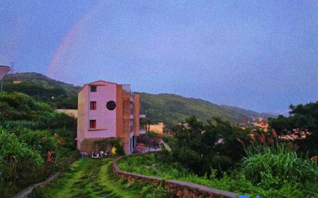 Shengwu Hai Homestay (Bianjiao Colorful Village Viewing Platform Branch)