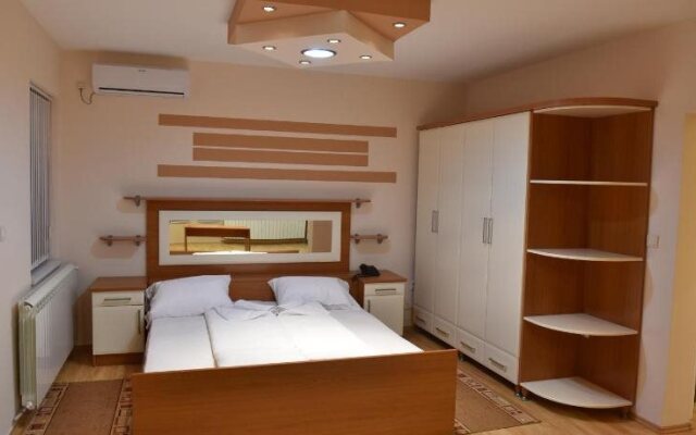 Hostel Mir