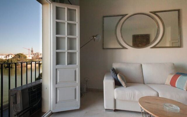 Green - Apartments Puente de Triana