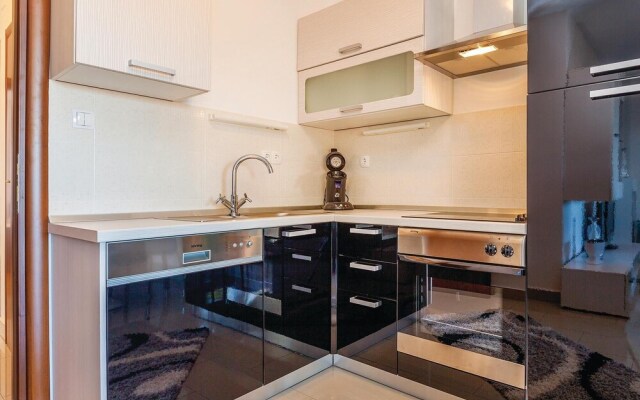 Beautiful Home in Crikvenica With Wifi and 6 Bedrooms