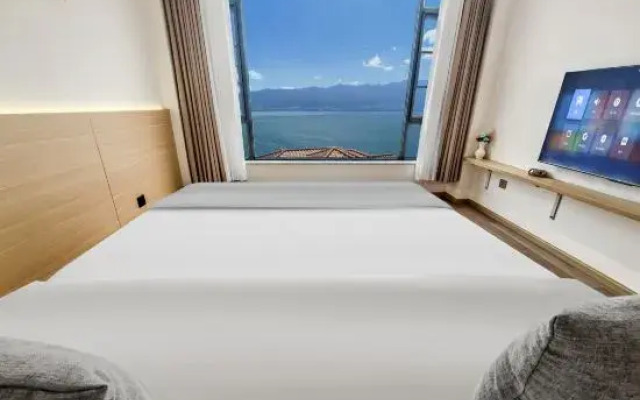 Dali Ershang Huakai Seaview Inn